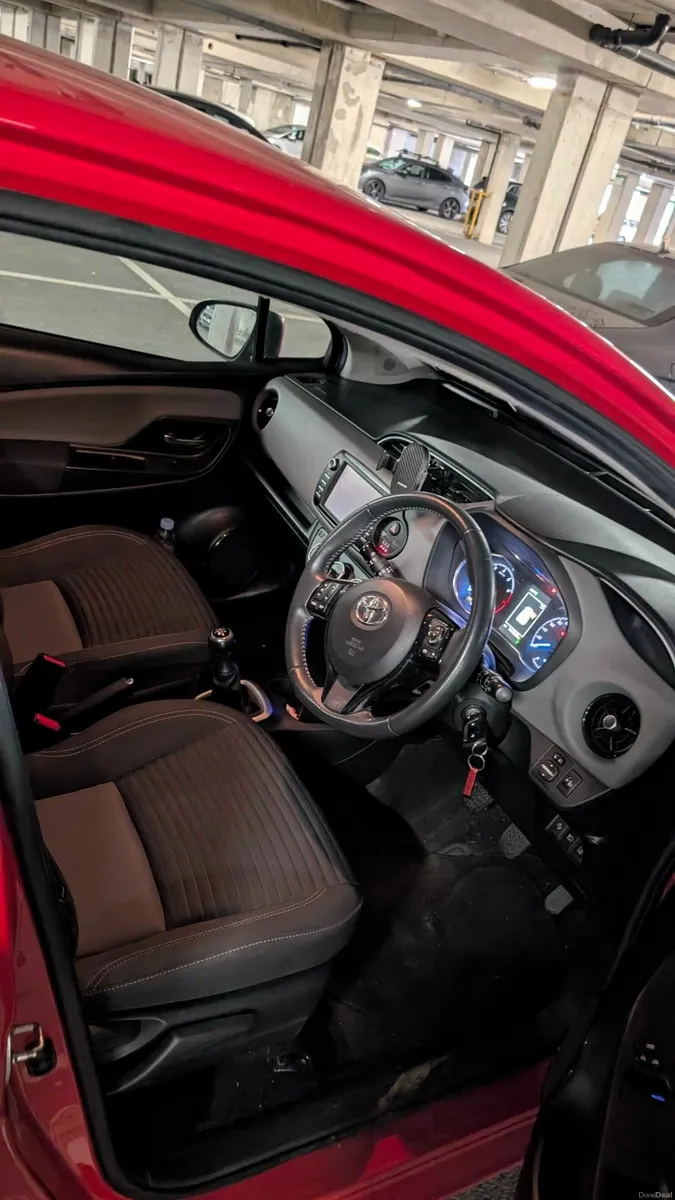 Toyota Yaris 2017 - Fully Serviced - Image 3