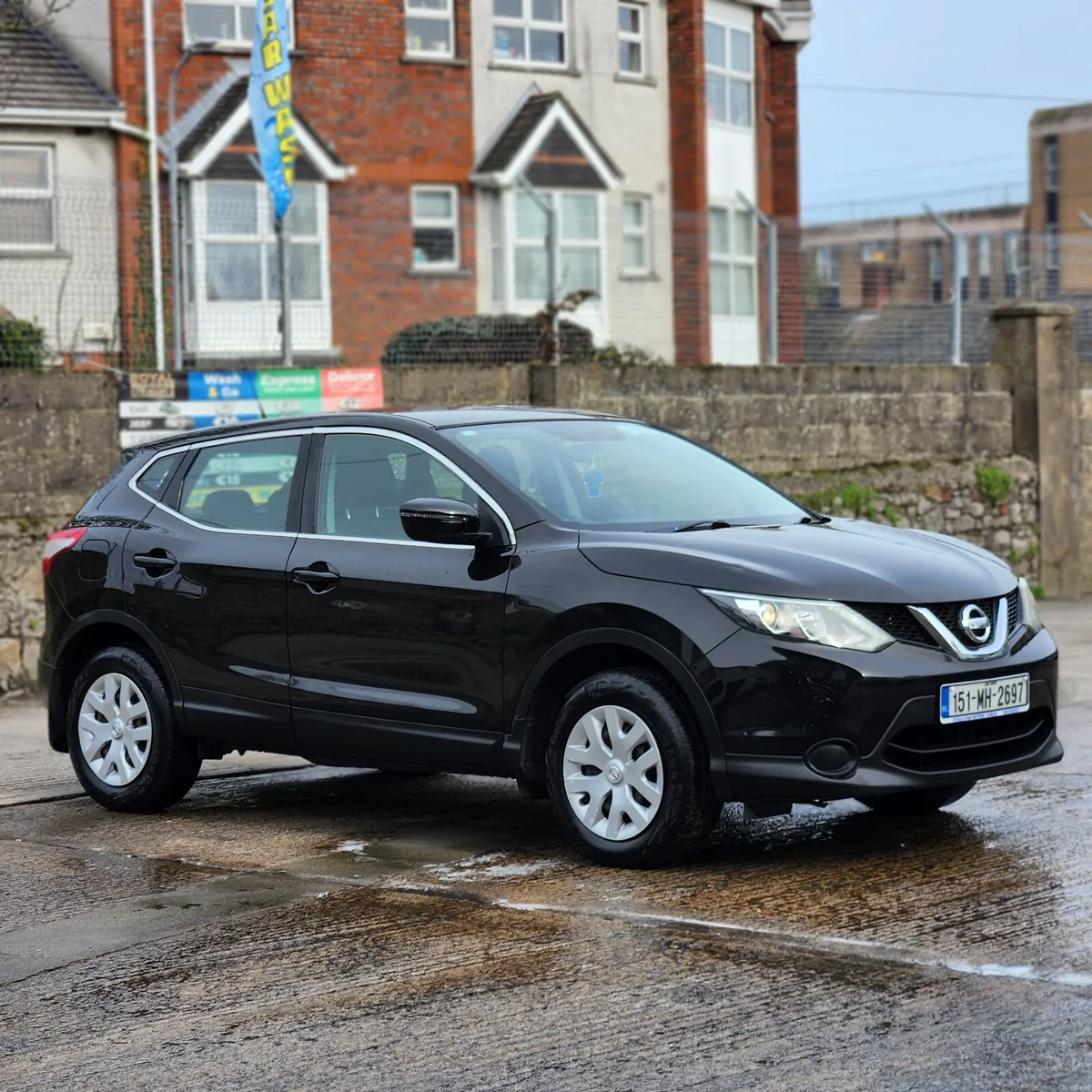 2015Nissan Qashqai nct&tax - Image 1