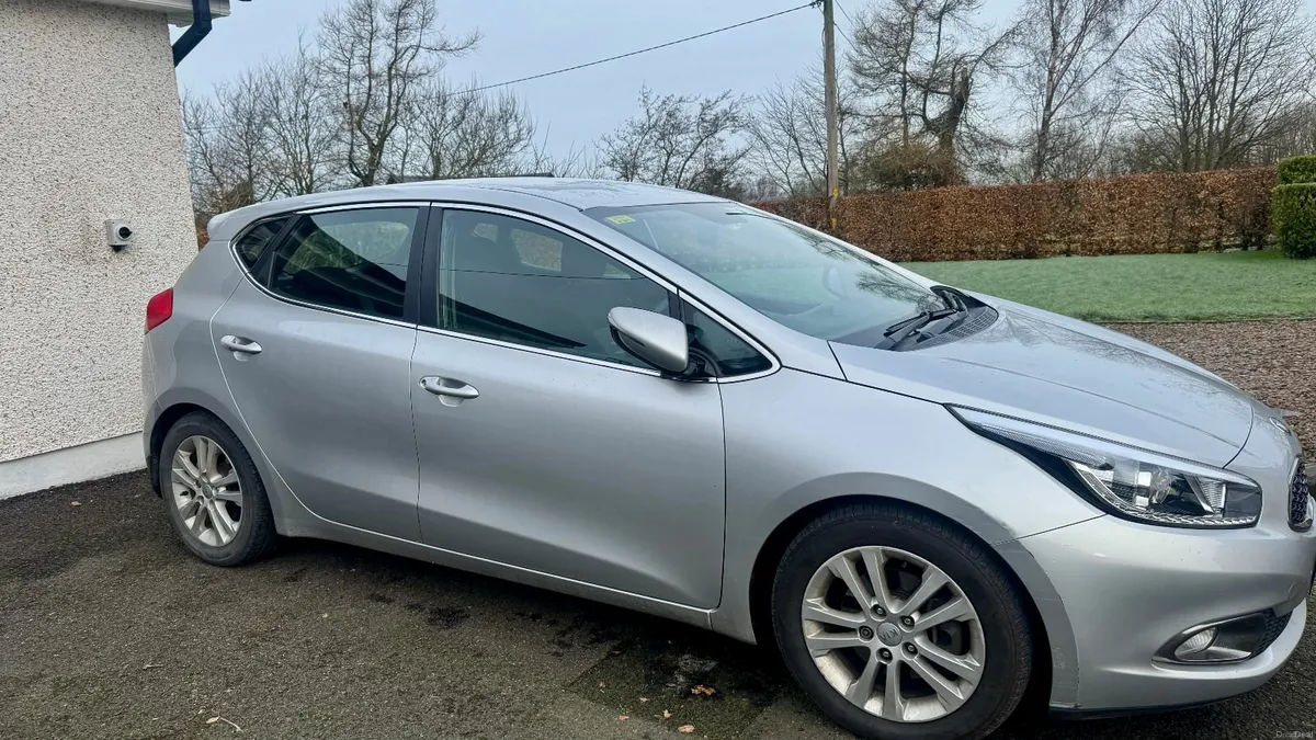 Kia Ceed 2012 - Image 2
