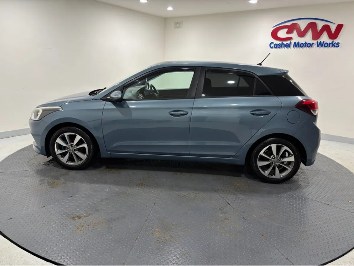 Hyundai i20 SE 1.2 5DR**PERFECT STARTER CAR**SAME - Image 4