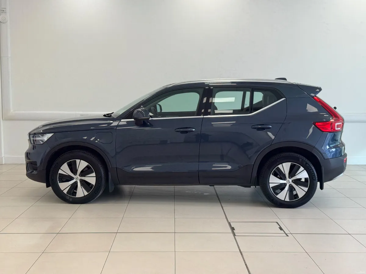 Volvo XC40 2022 - Image 4