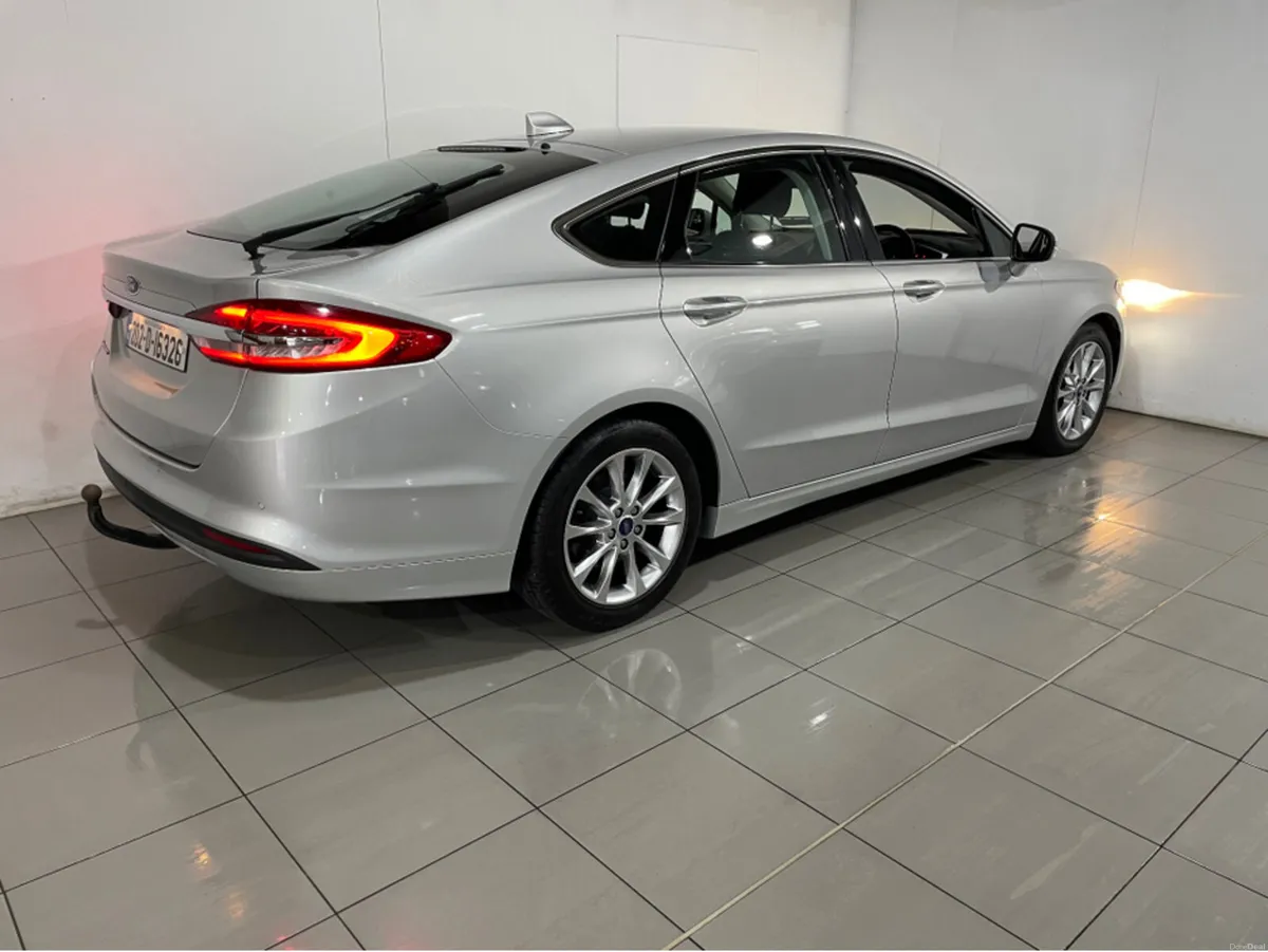 Ford Mondeo ZETEC 2.0 TD150 4DR - Image 3