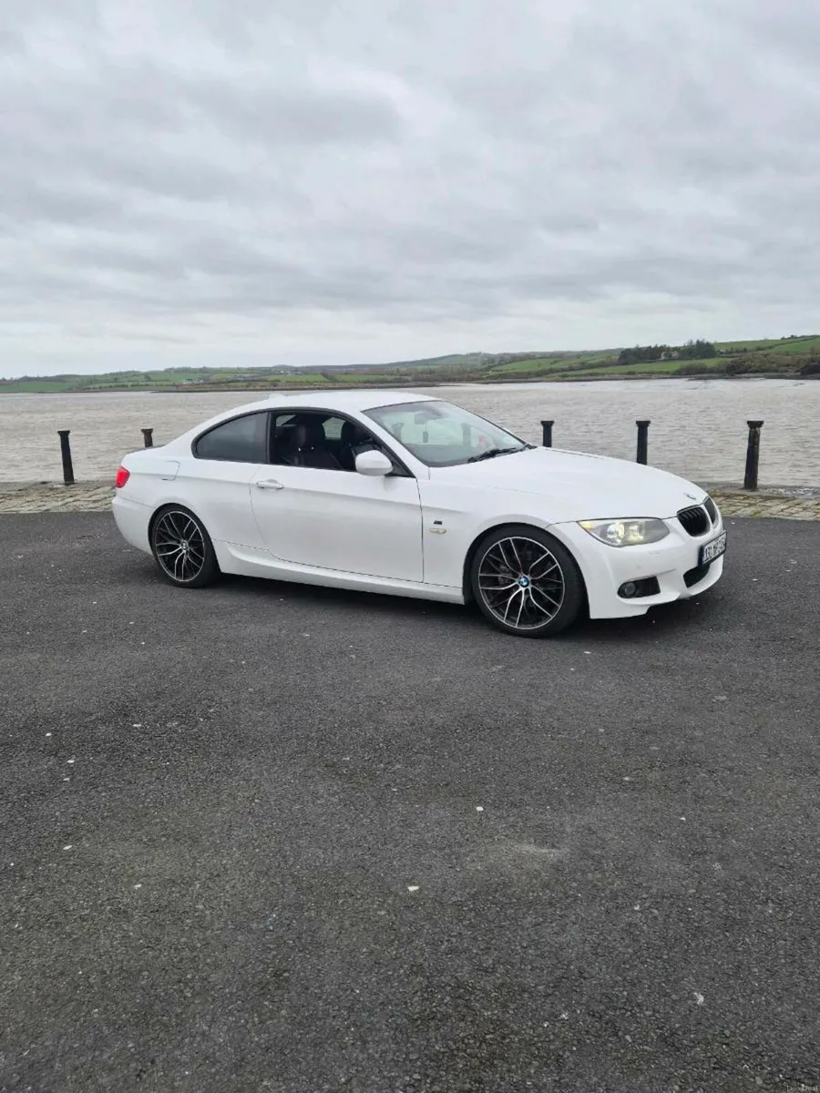 Bmw330d msport Pearl white !! - Image 1