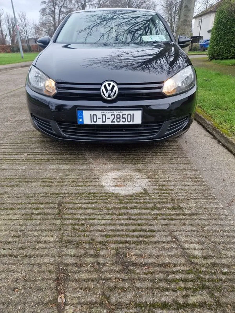 2010 Volkswagen Golf - Image 4