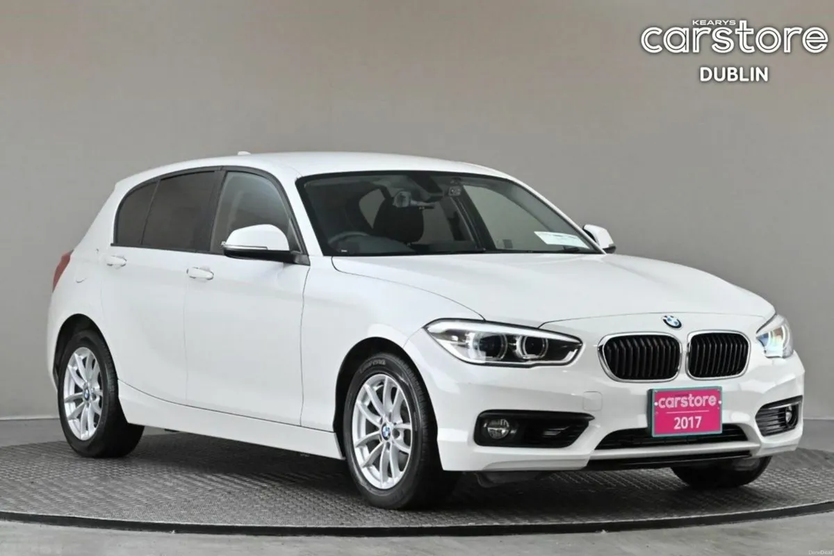 BMW 1-Series 118i AUTO **REVERSE CAMERA**REAR PARK - Image 1