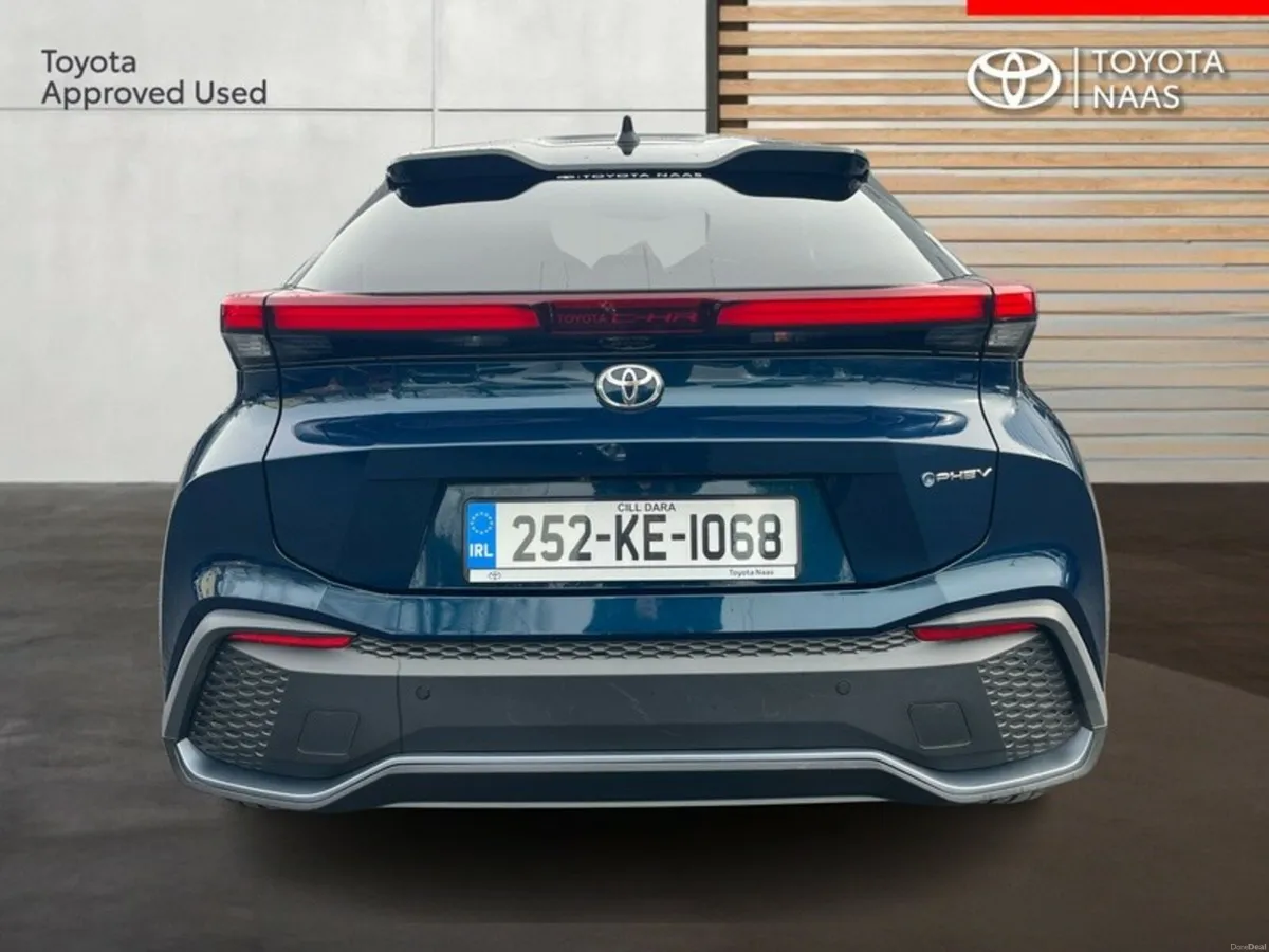 Toyota C-HR *EX DEMO* C-HR PHEV SPORT+ - Image 4