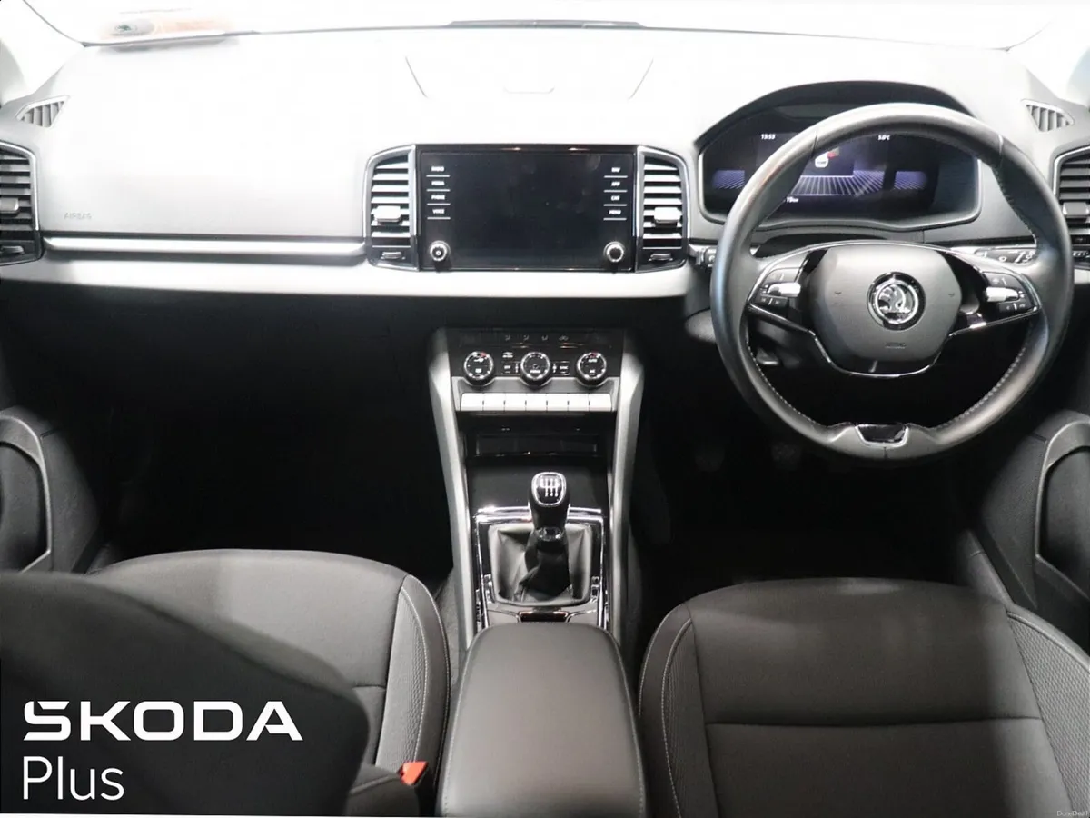 Skoda KAROQ  2.0TDI 115HP Ambition - Image 2
