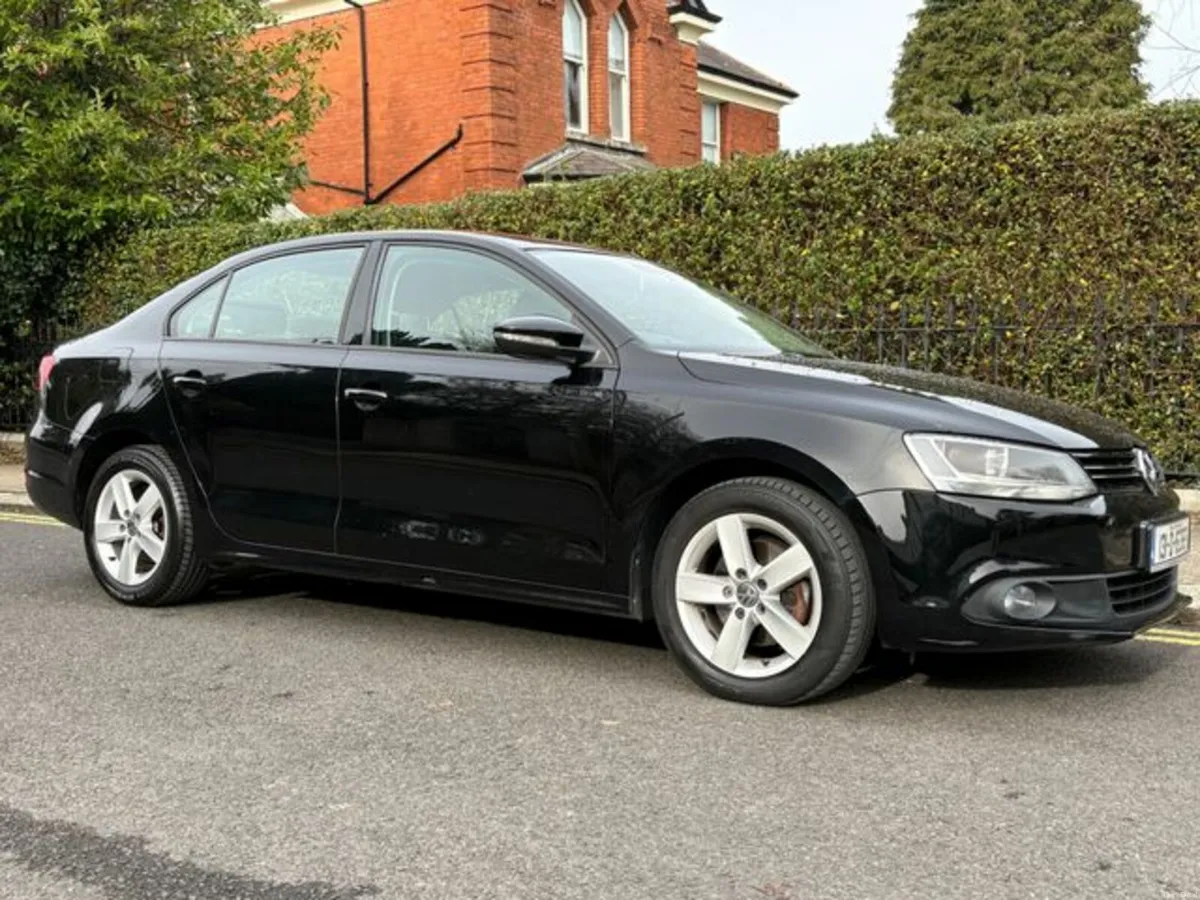 Volkswagen Jetta 1.6TDI - FULL SERVICE HISTORY - Image 1