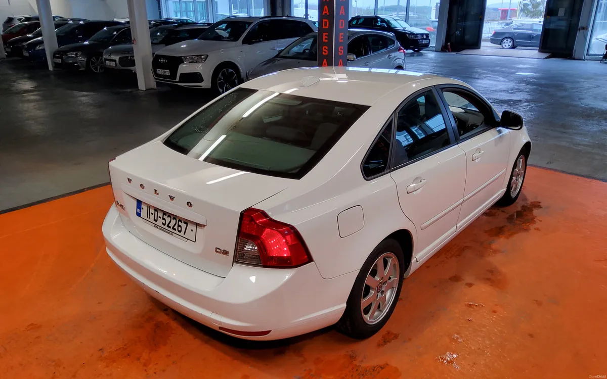 Volvo S40 2011 - Image 3