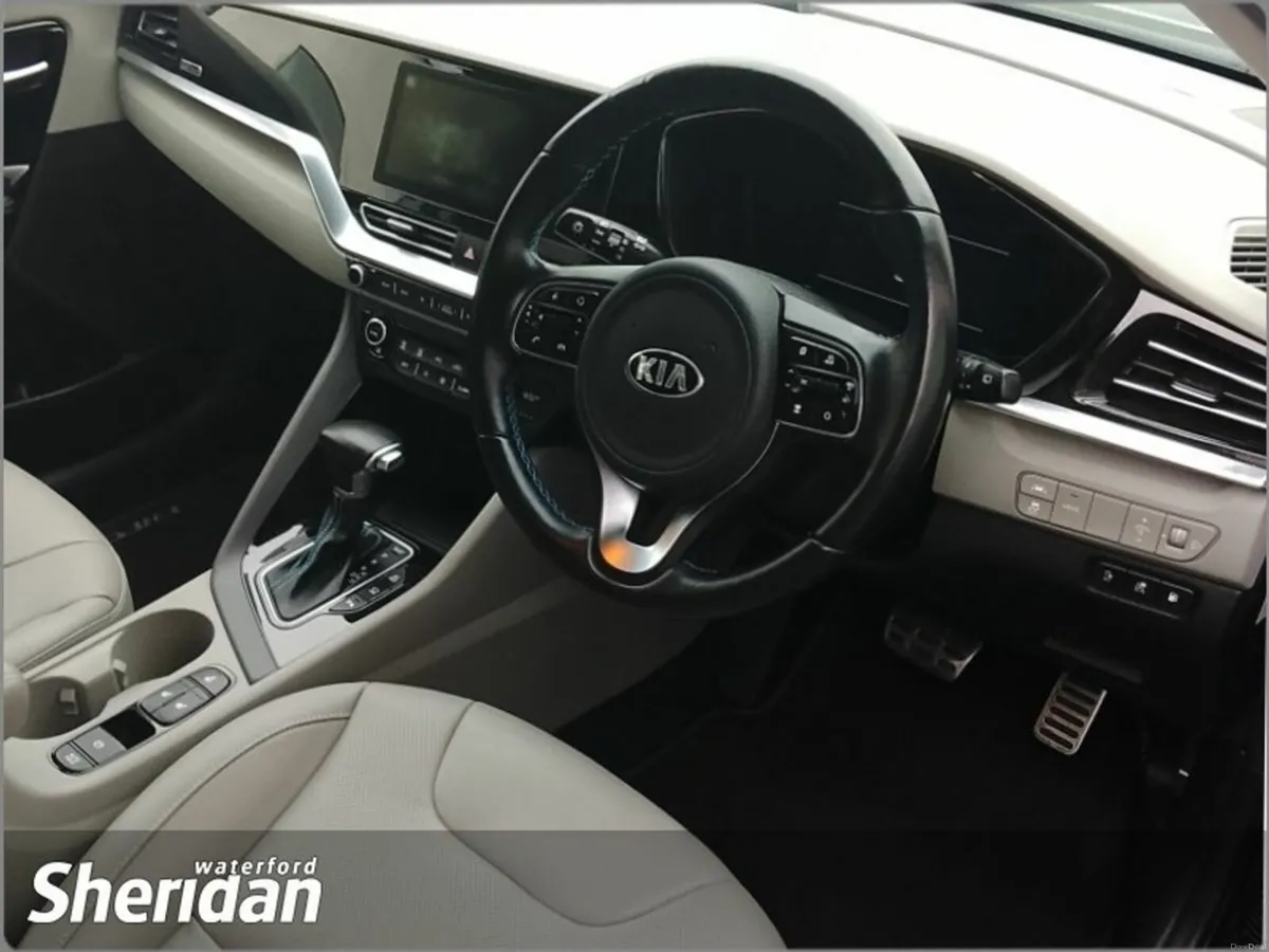 Kia Niro 1.6 PHEV Auto - Image 2