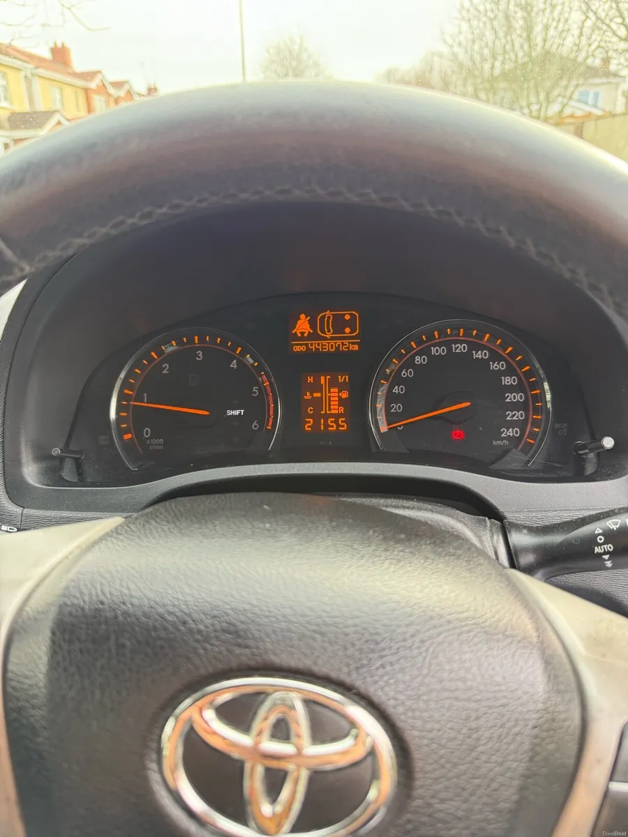 TOYOTA AVENSIS NG 2.0 D4D (2009) - Image 4