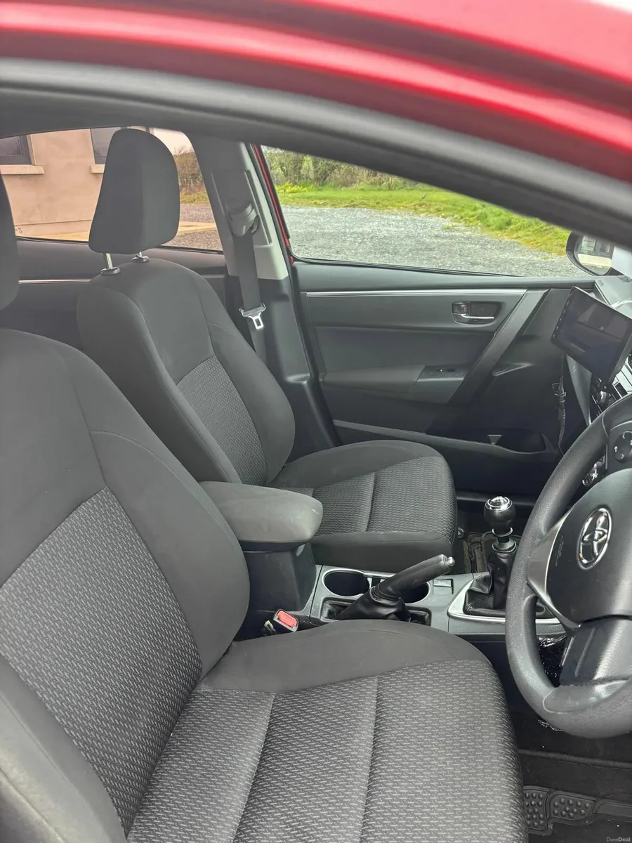 2016 Toyota Corrolla 1.4 D4D, 12 month NCT - Image 3