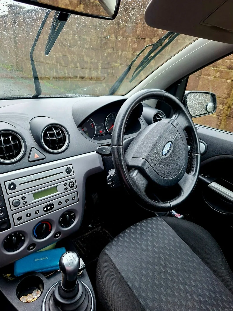Ford Fiesta 2005 - Image 2