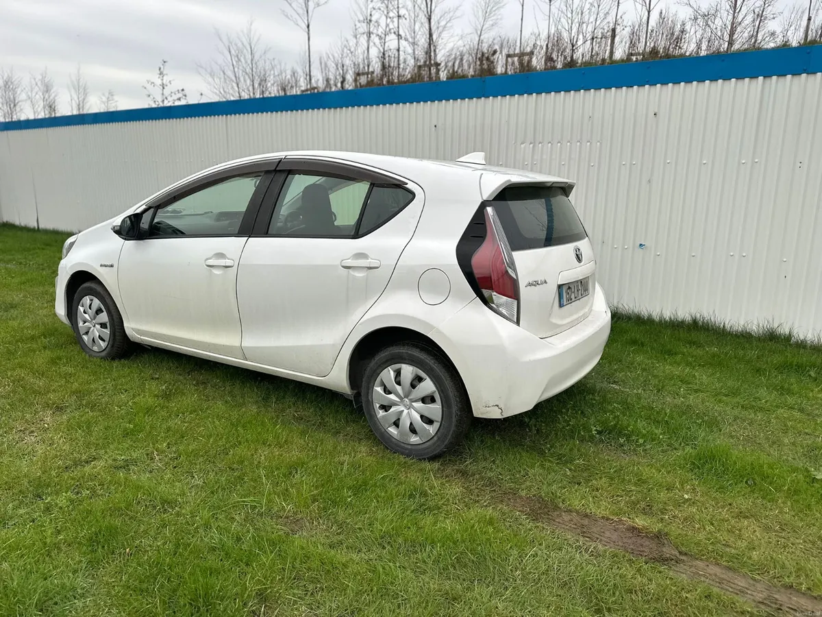 Toyota Aqua Automatic HYBRID NCT 11/26 - Image 4
