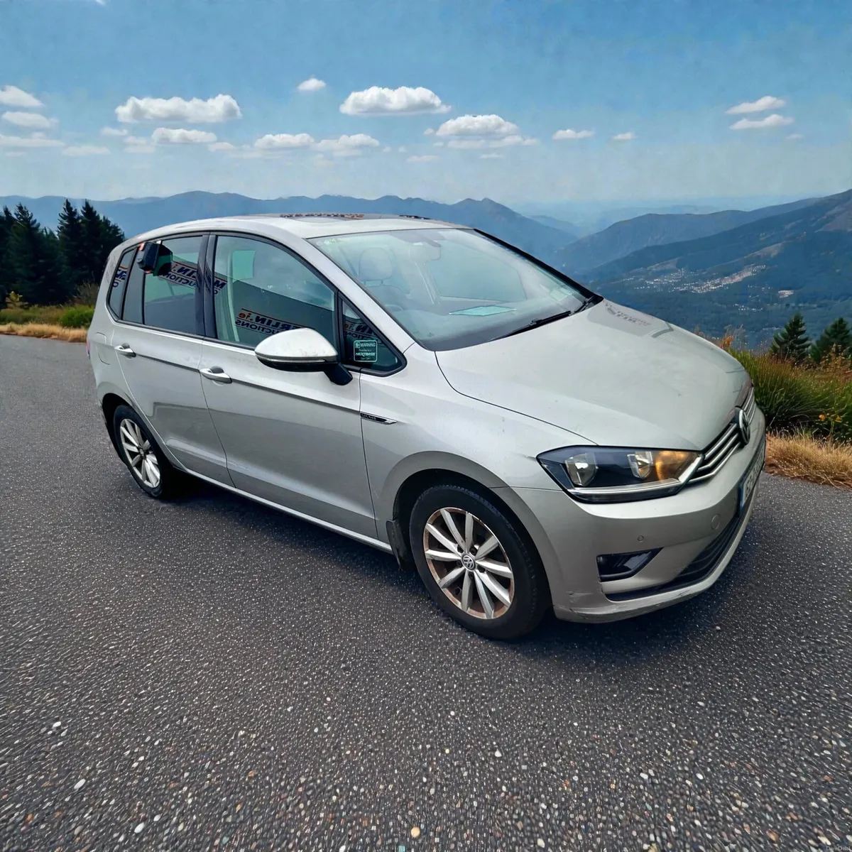 2016 Volkswagen Golf 1.2 TSI 110 bhp Lounge - Image 3