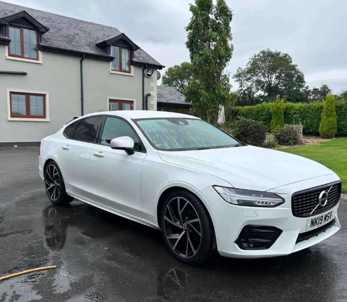 VOLVO S90 R-Design - Image 2