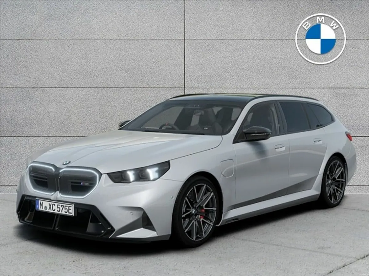 BMW M5 Touring - Image 1