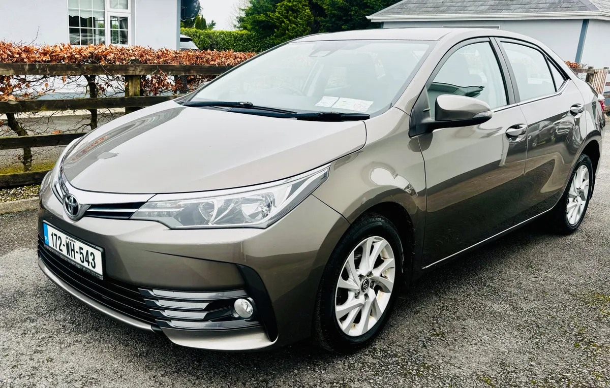 Toyota Corolla 2017 Diesel IMMACULATE - Image 2