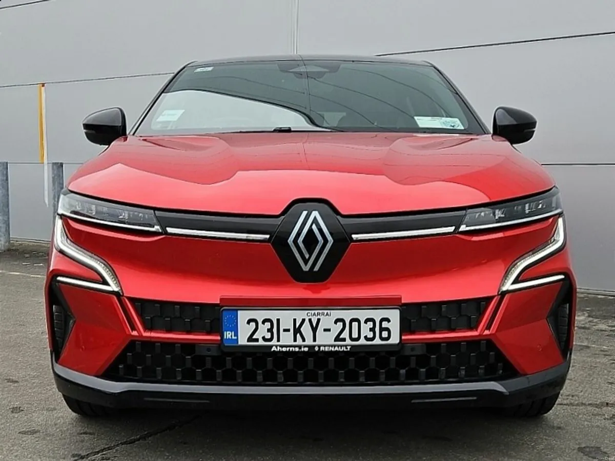 Renault Megane E-Tech EV60 220hp Techno - Image 3