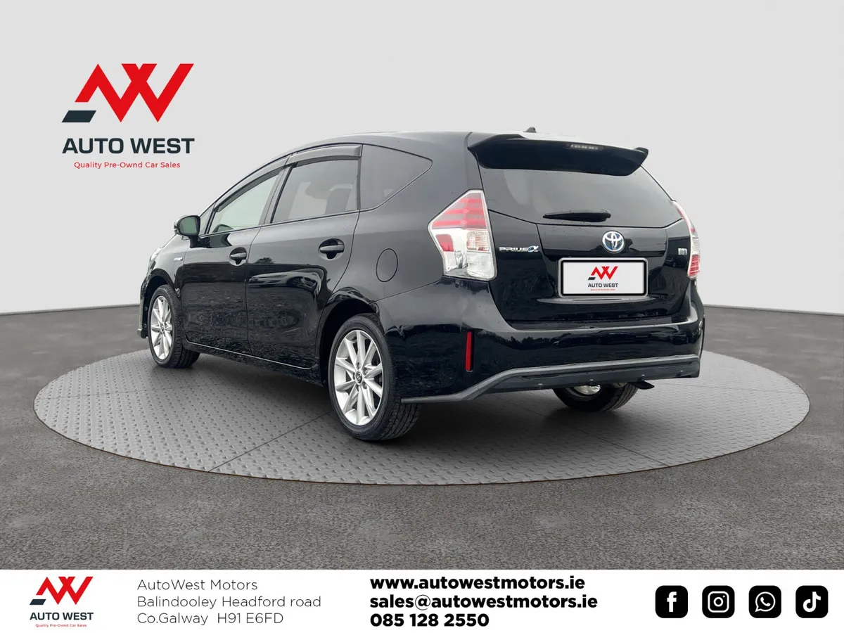 2019 Toyota Prius Self charging Hybrid 7 SEATER - Image 6