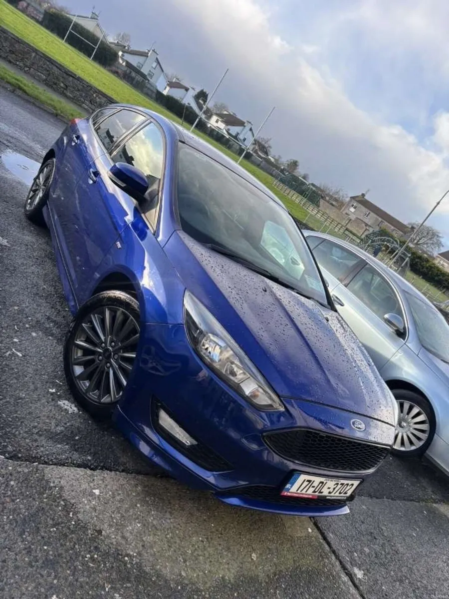 2017 Ford Focus ST Line - Image 1