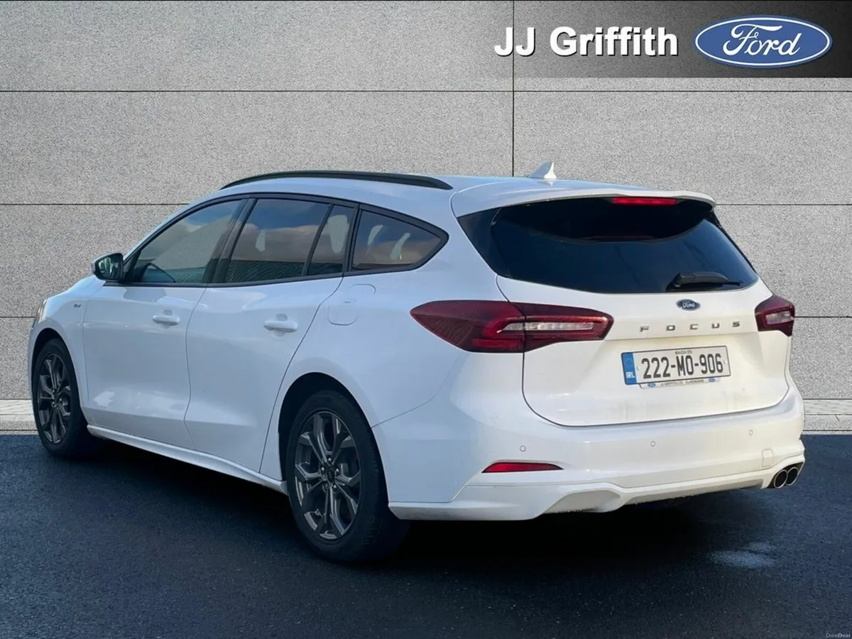 Ford Focus 1.0L EcoBoost 125PS ST-Line Style - Image 2