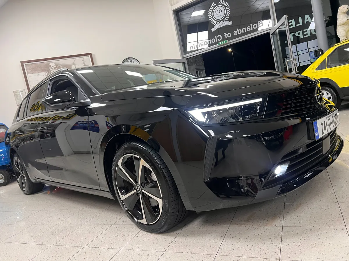 2024 AUTOMATIC DIESEL Sports Tourer ELEGANCE As Ne - Image 2