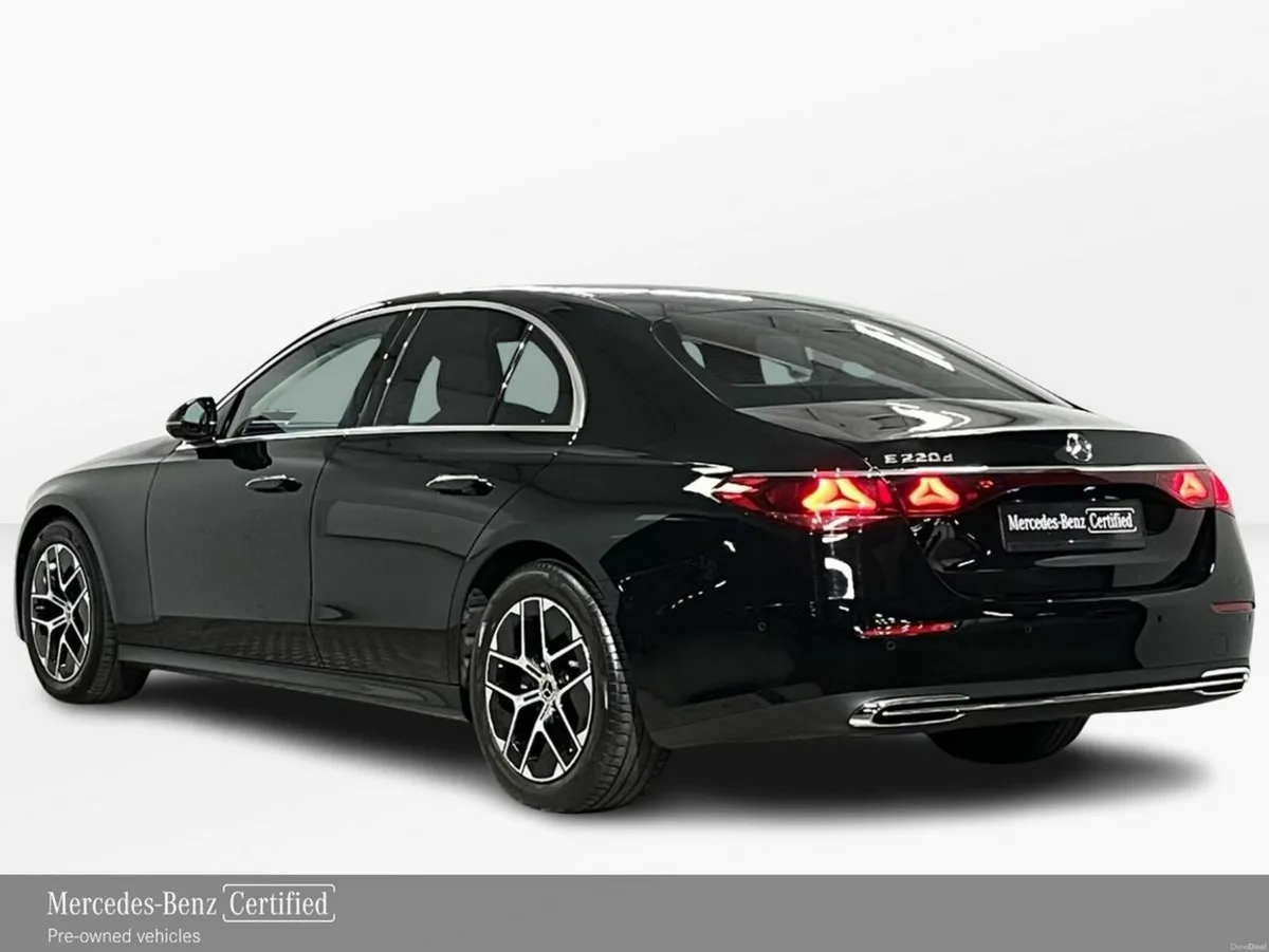 Mercedes-Benz E-Class 220d Avantgarde - 1 OWNER IR - Image 4
