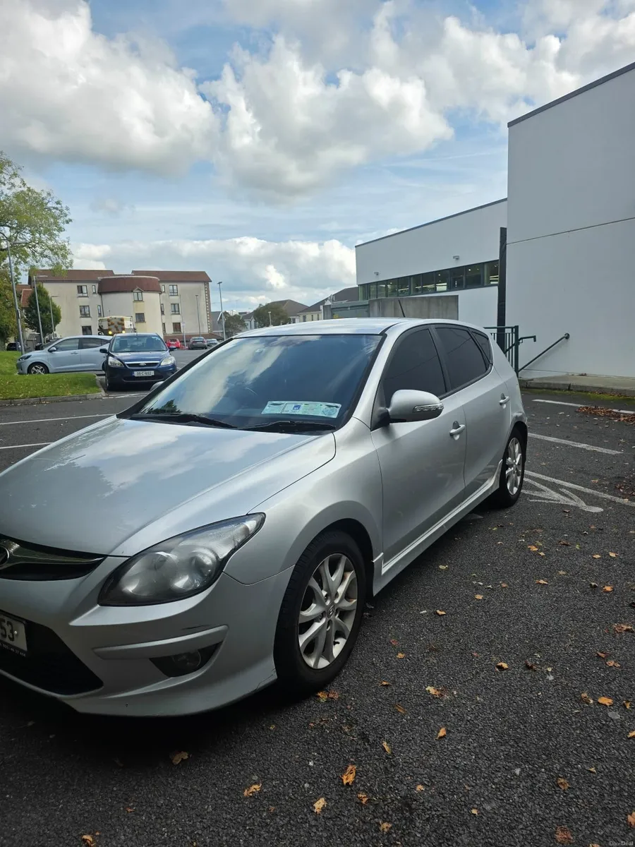 Hyundai i30 2011 - Image 1