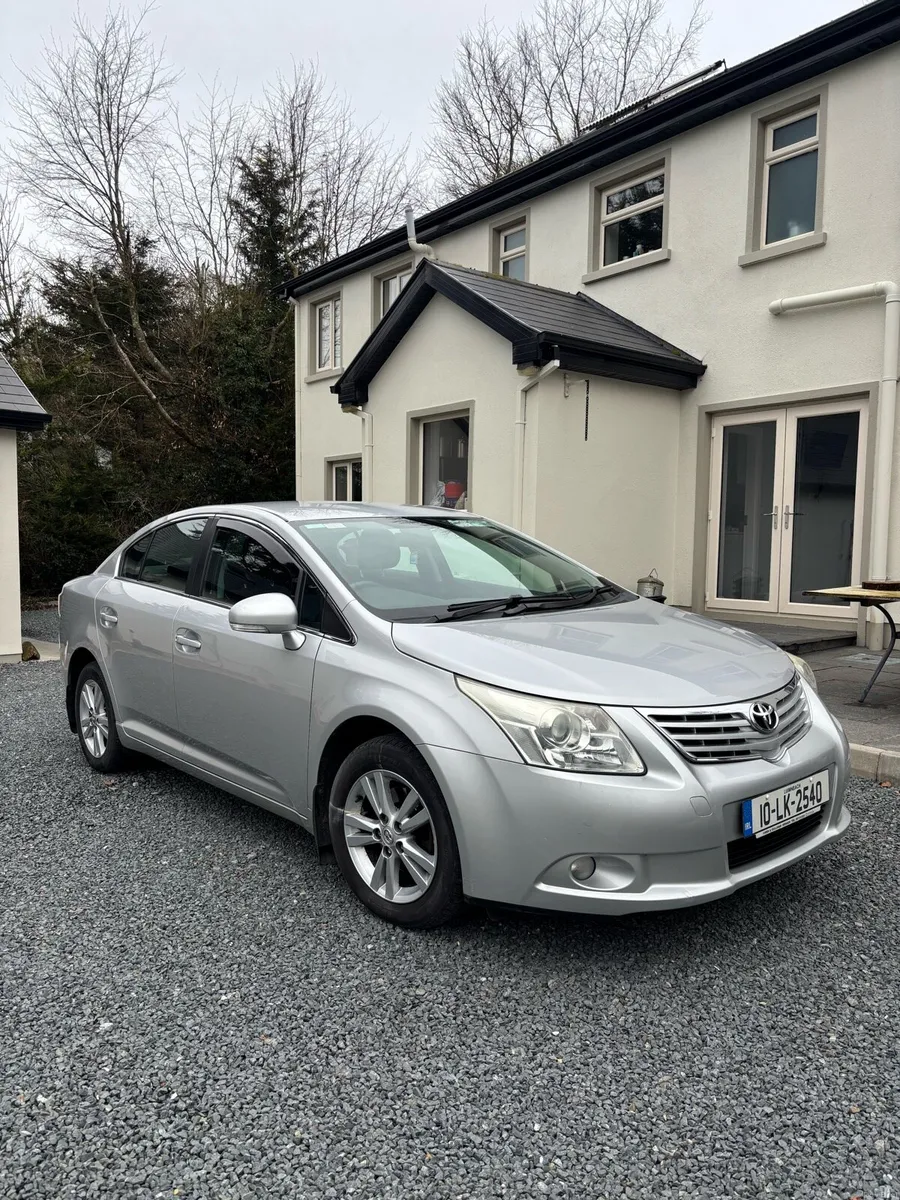 Toyota Avensis - Image 1