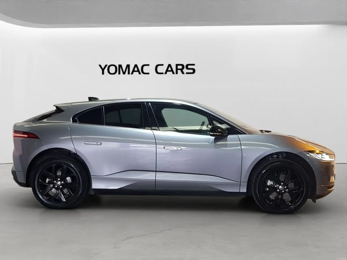 JAGUAR I-PACE EV400 R-DYNAMIC HSE BLACK EDITION - - Image 3