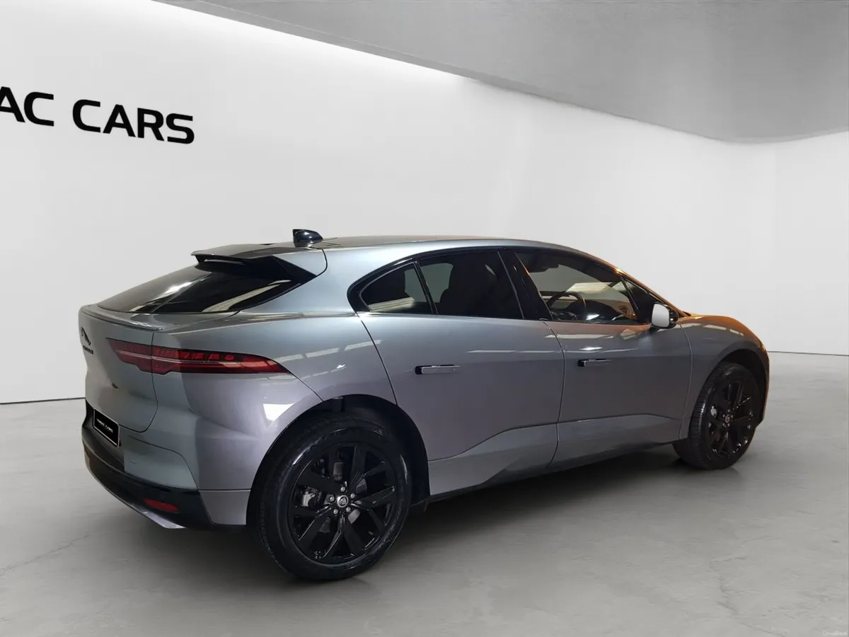 JAGUAR I-PACE EV400 R-DYNAMIC HSE BLACK EDITION - - Image 4