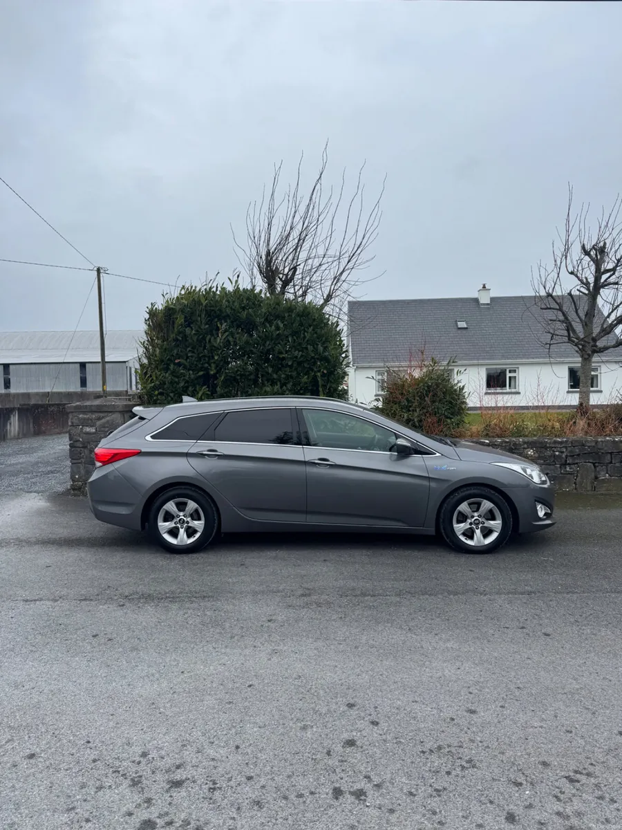 Hyundai i40 2014 - Image 2