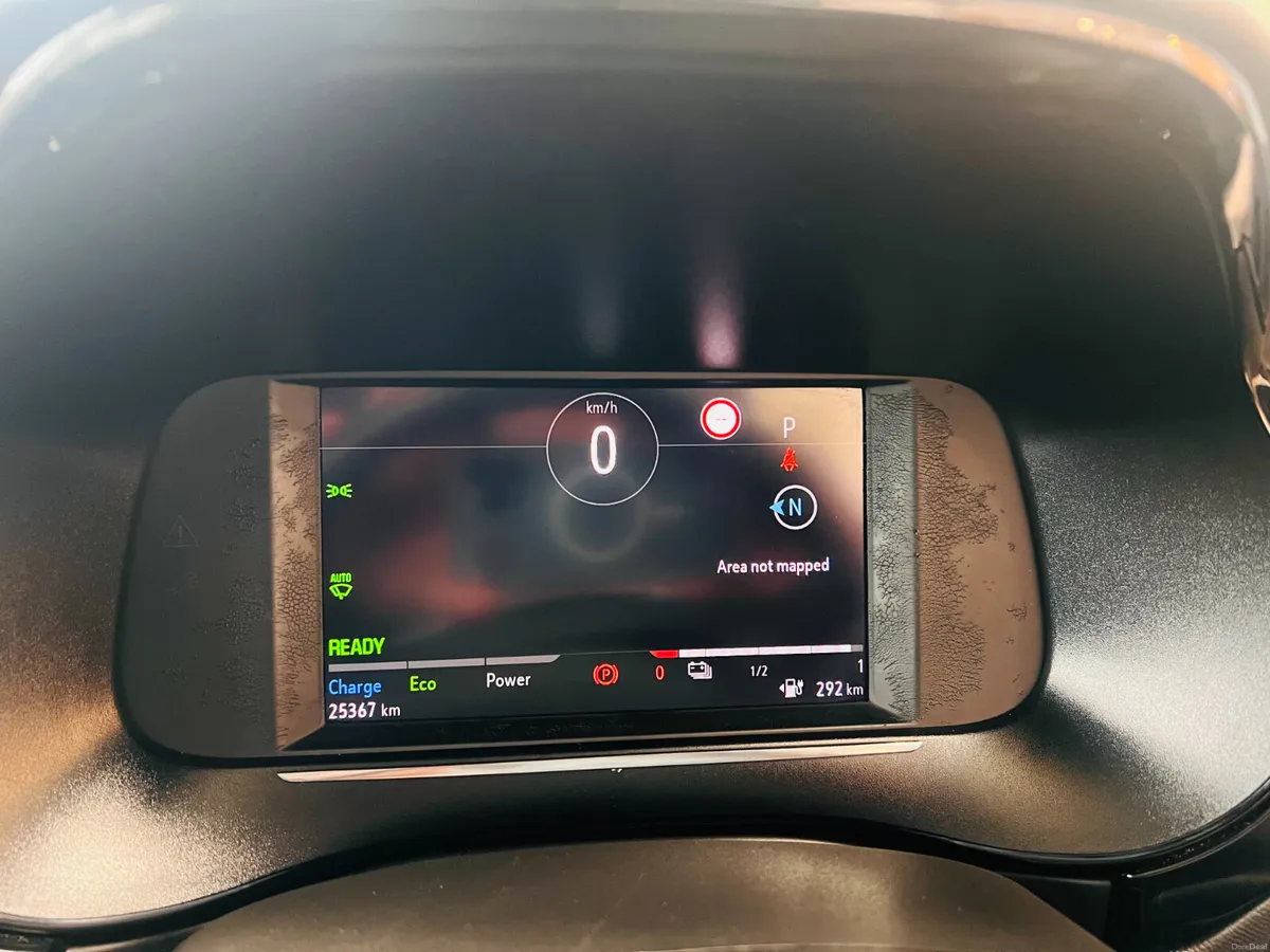 Superb Value Only 25,000 Kms Electric Auto Top Spe - Image 4