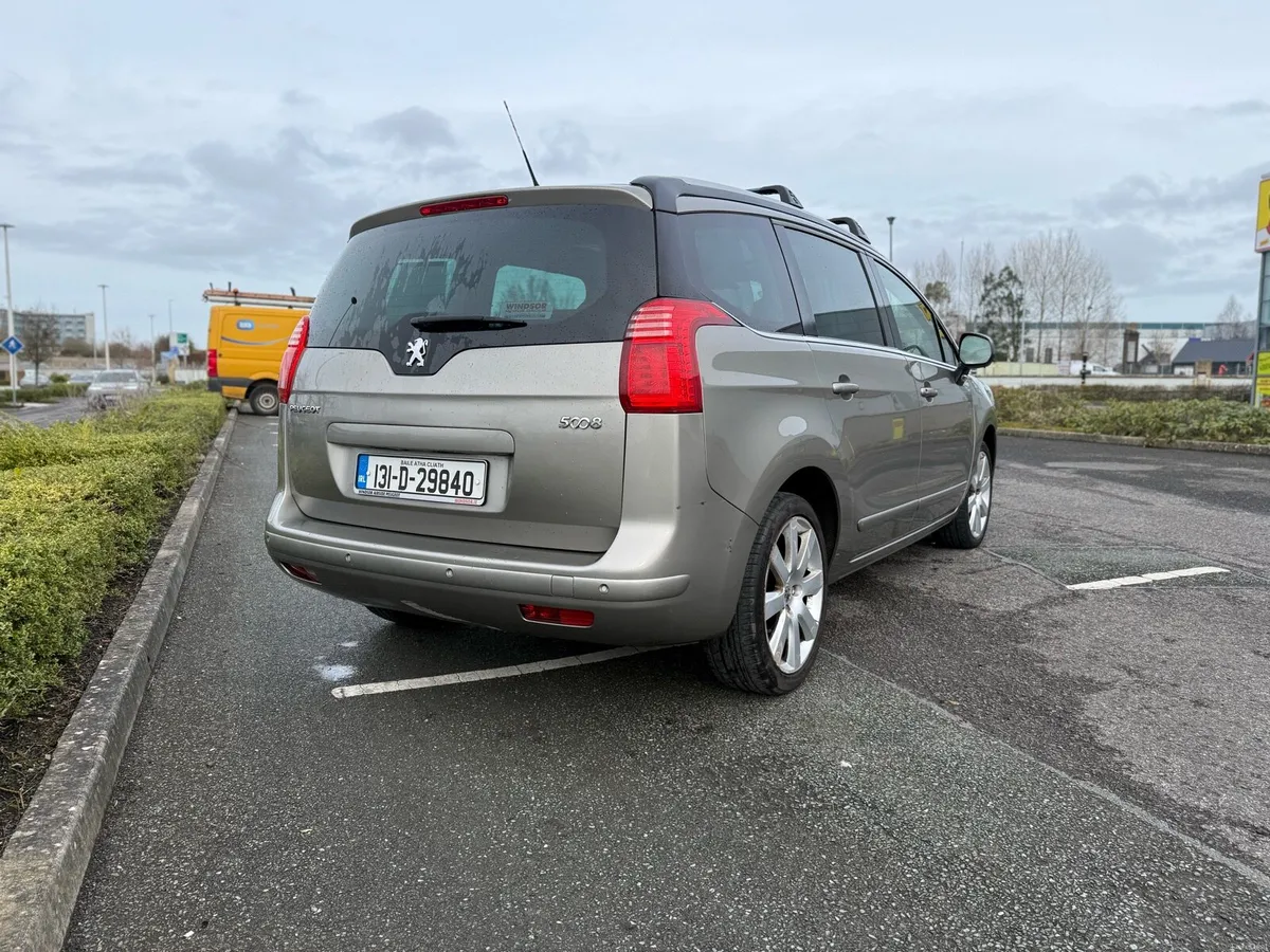 Peugeot 5008 - Image 4