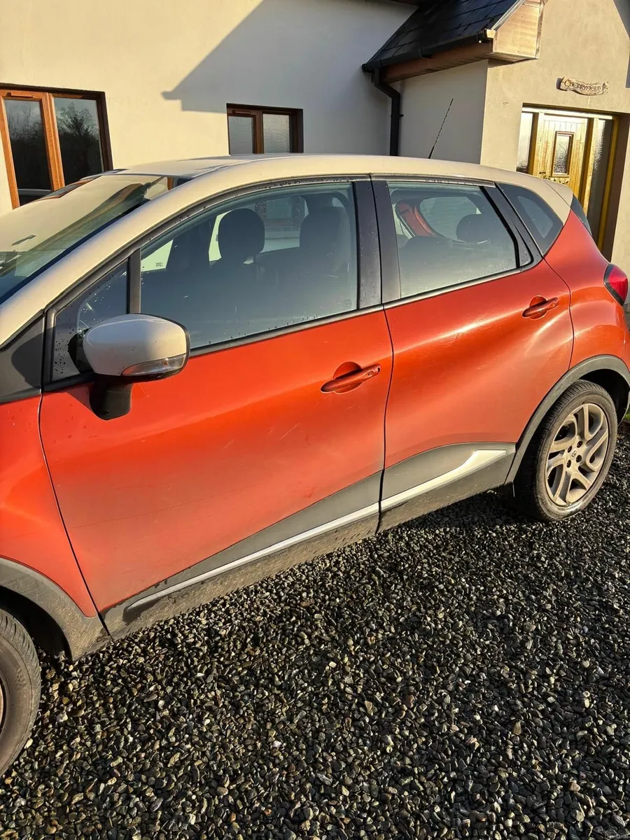 Renault Captur 2014 - Image 1