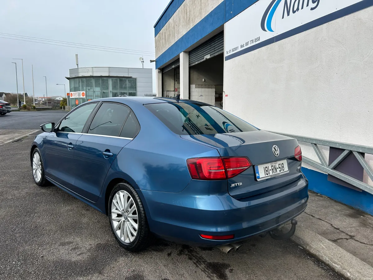 Volkswagen Jetta 2018 - Image 3