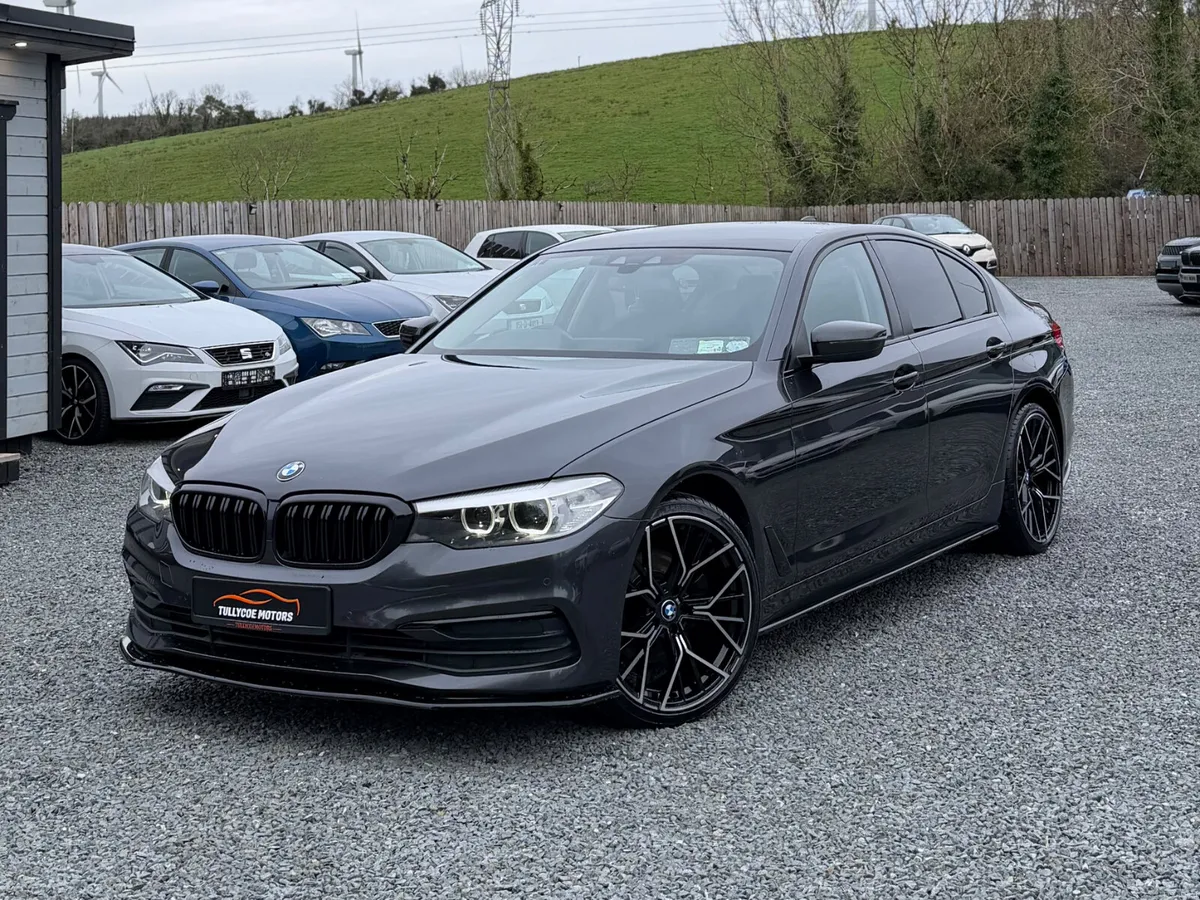BMW G30 520D 2017 - Image 1