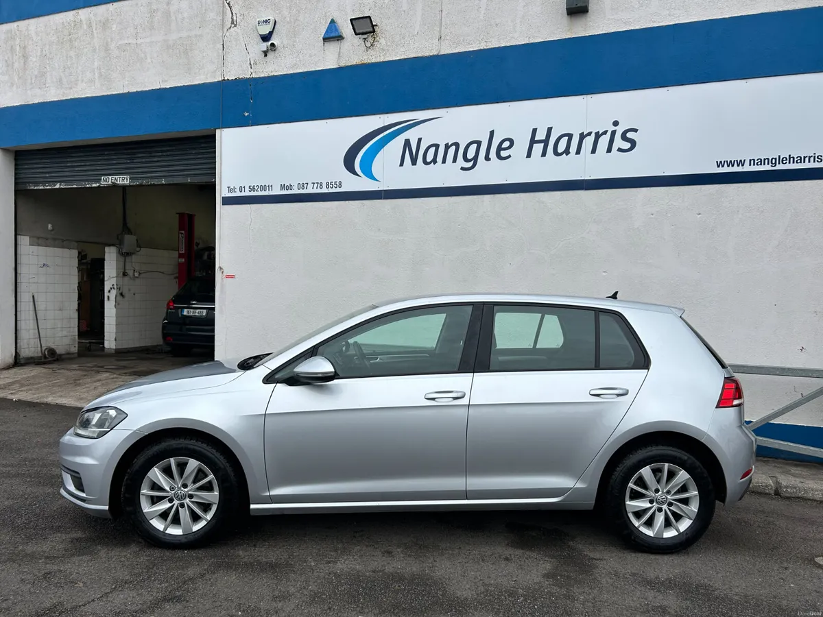 Volkswagen Golf. ONE OWNER. - Image 2