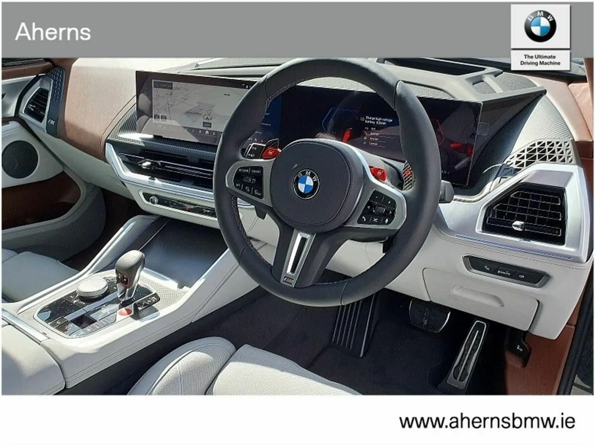 BMW XM 50e - Image 4