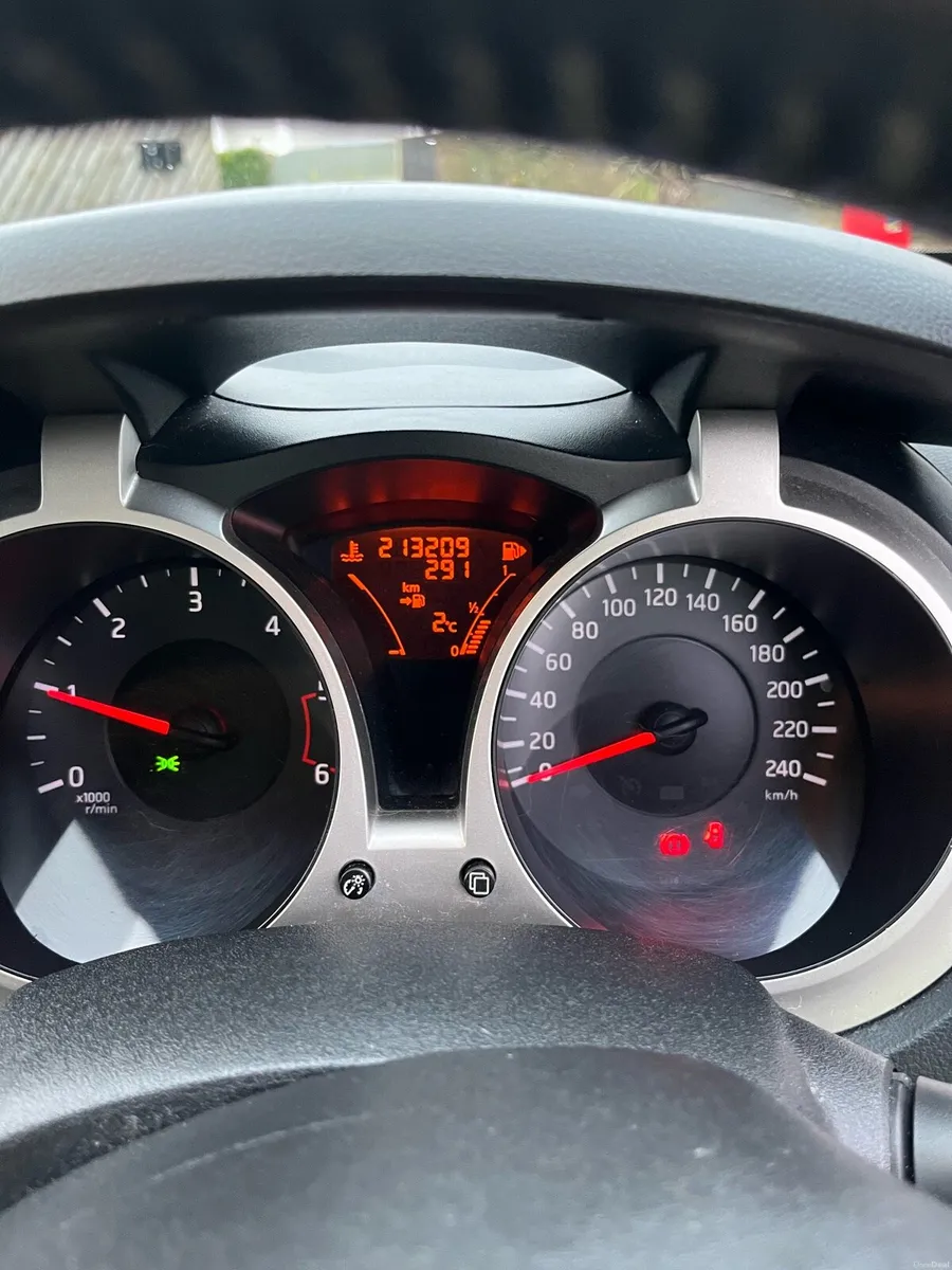 Nissan Duke - Image 2