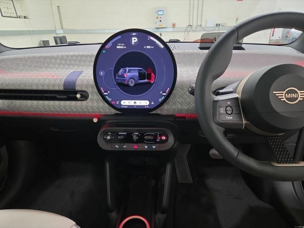 Mini Cooper Cooper SE - Image 4