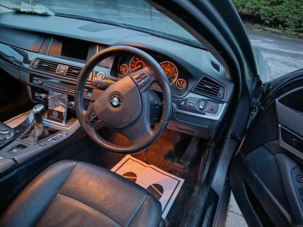 BMW 5-Series 2014 - Image 6