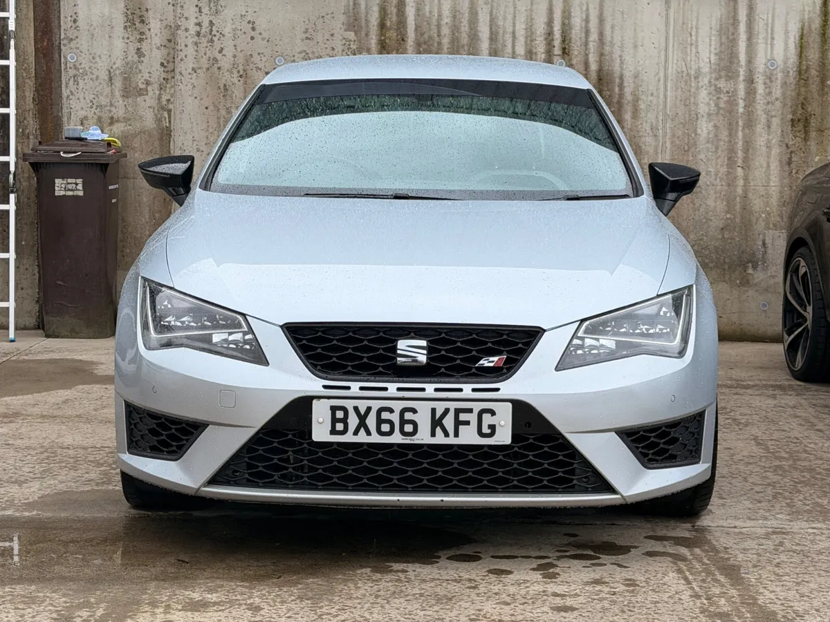SEAT Leon  CUPRA 290 - Image 4