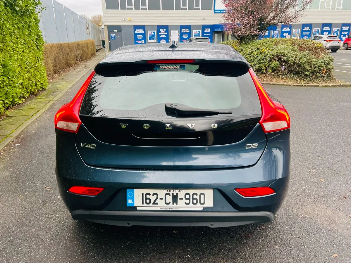 2016 Volvo V40 2.0 D2 Momentum - Image 4