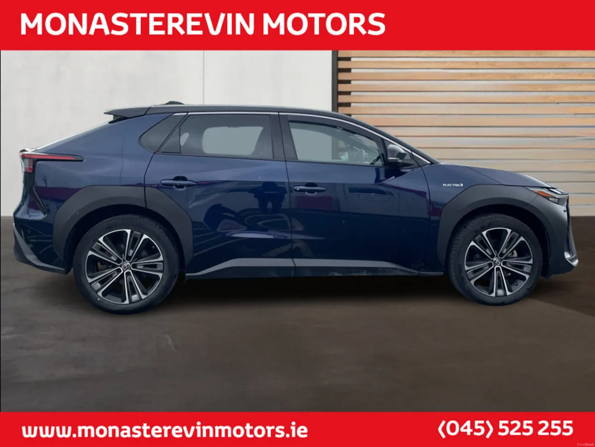 Toyota bZ4X PREMIERE EDITION 4DR AUTO - Image 3