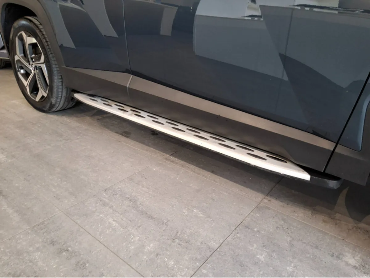 Hyundai Tucson EXECUTIVE PLUS HYBRID - Side Steps - Image 6