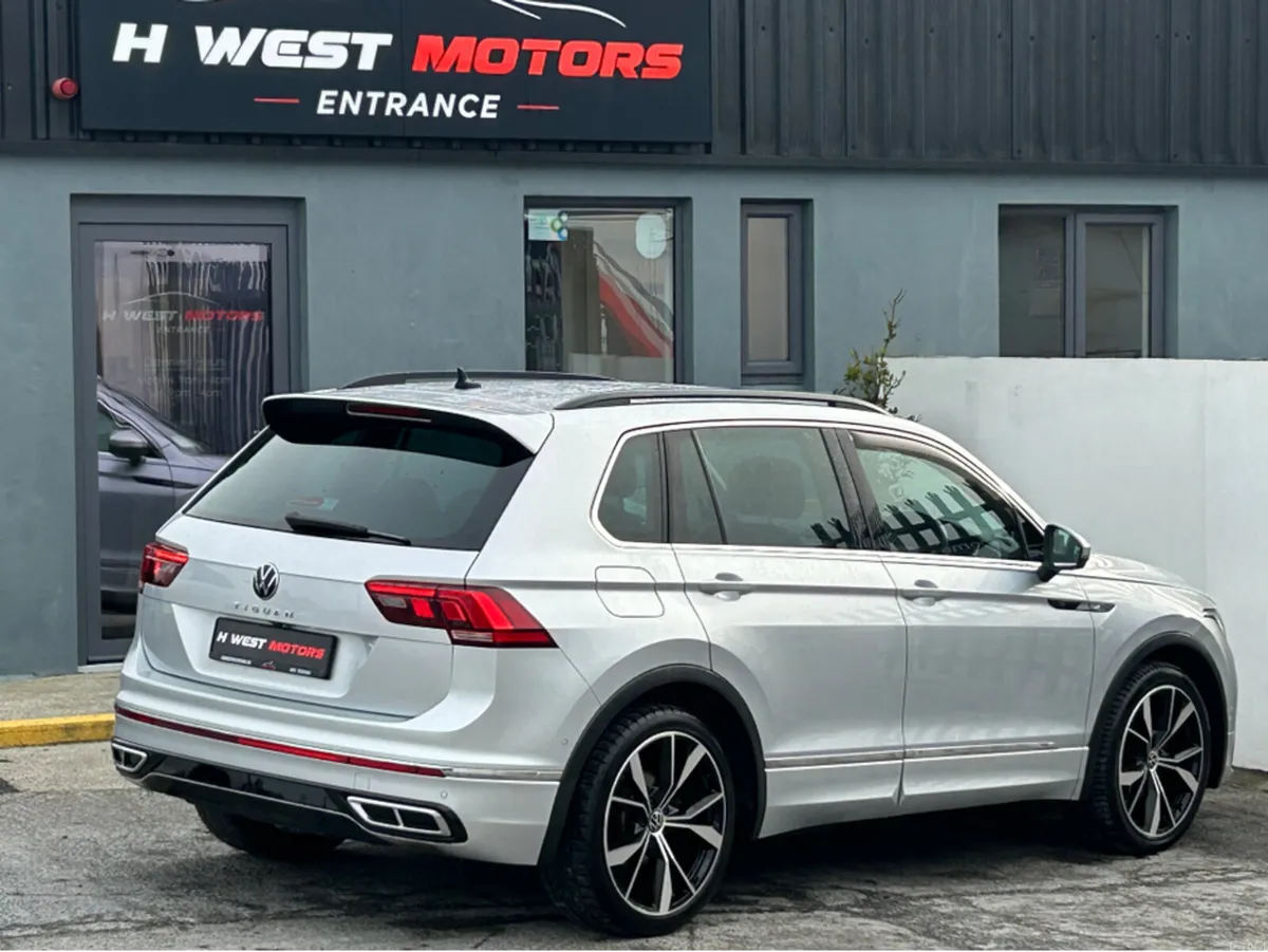Volkswagen Tiguan R-LINE 2.0 TDI MANUAL 6SPEED FWD - Image 3