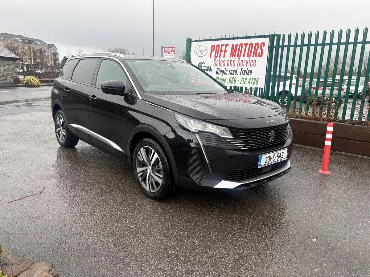 Peugeot 5008 2023 - Image 2
