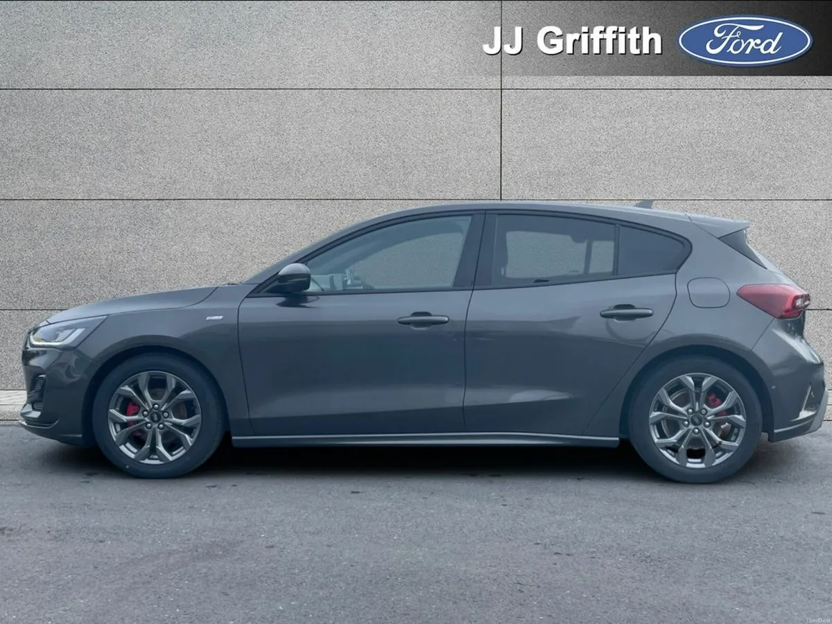 Ford Focus ST-Line 1.0L EcoBoost 125PS mHEV - Image 3
